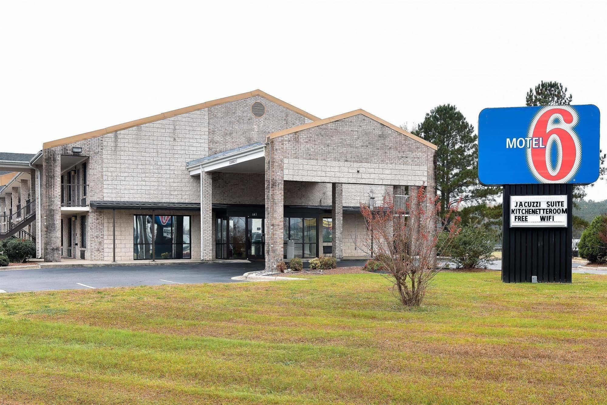 Motel 6-Kenly, Nc Exteriér fotografie