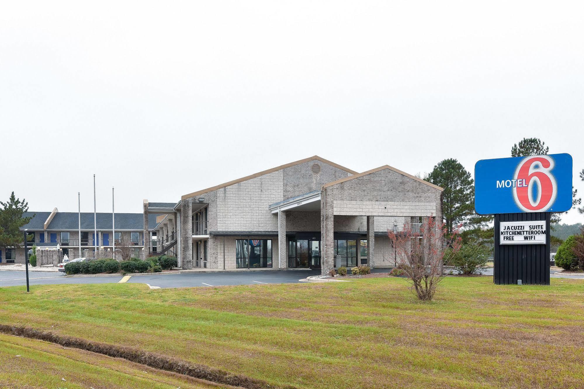 Motel 6-Kenly, Nc Exteriér fotografie